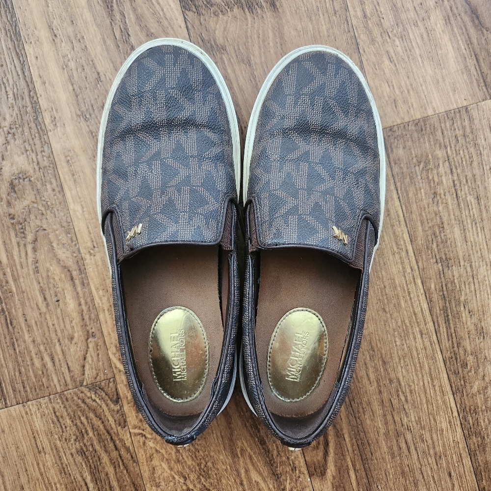 Michael by Michael kors signature in brown colour slip on shoes size US 6.5